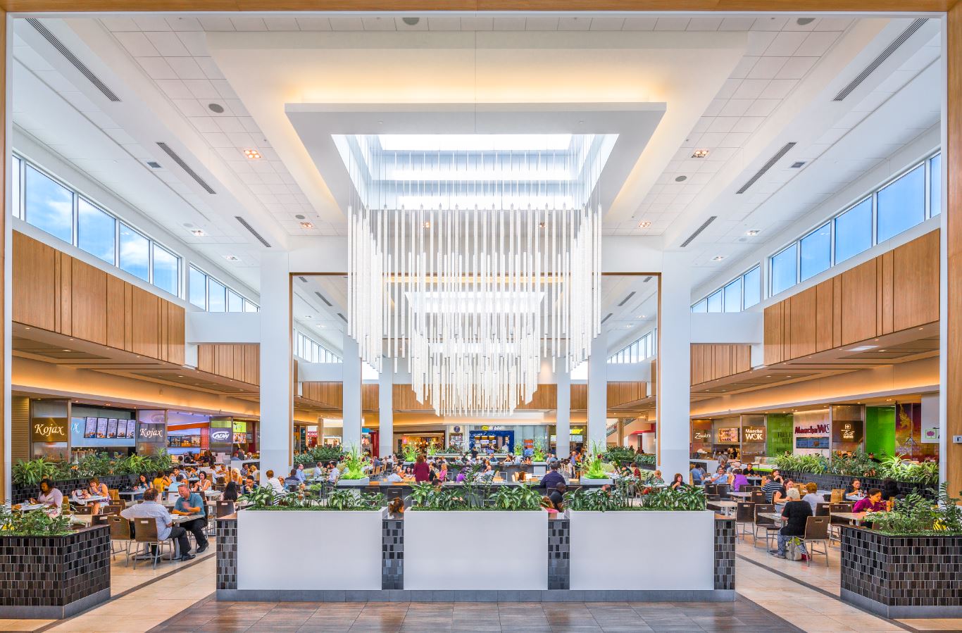 Food court in Galeries d'Anjou